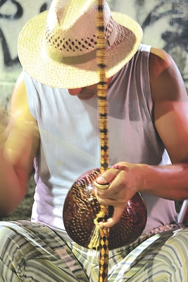 Capoeira, O Caminho do Berimbau: Arte, Filosofia e Crescimento na Capoeira